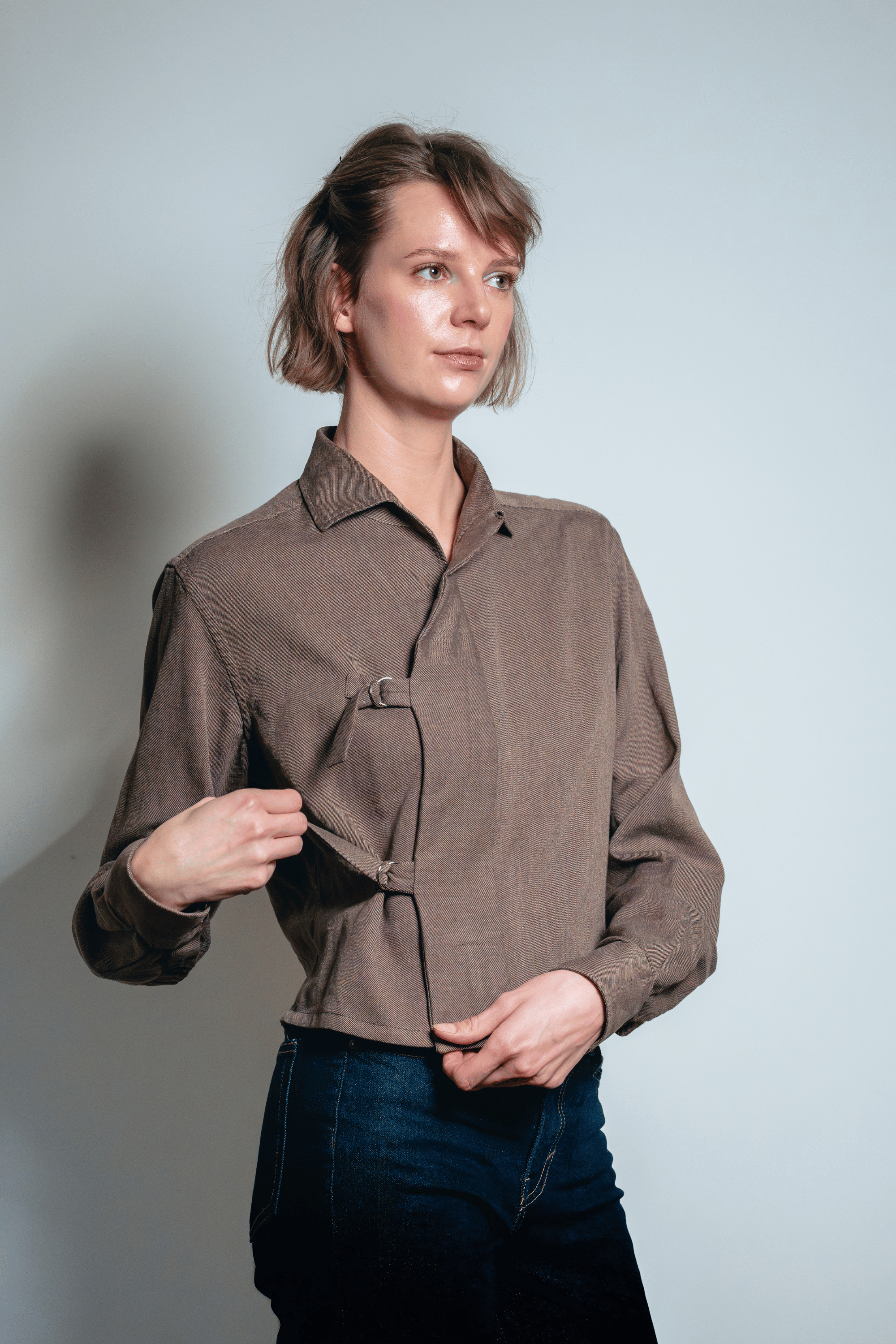 Asymmetric Shirt Buckles Brown