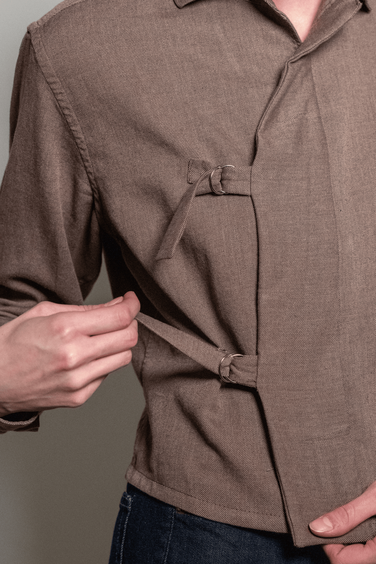 Asymmetric Shirt Buckles Brown