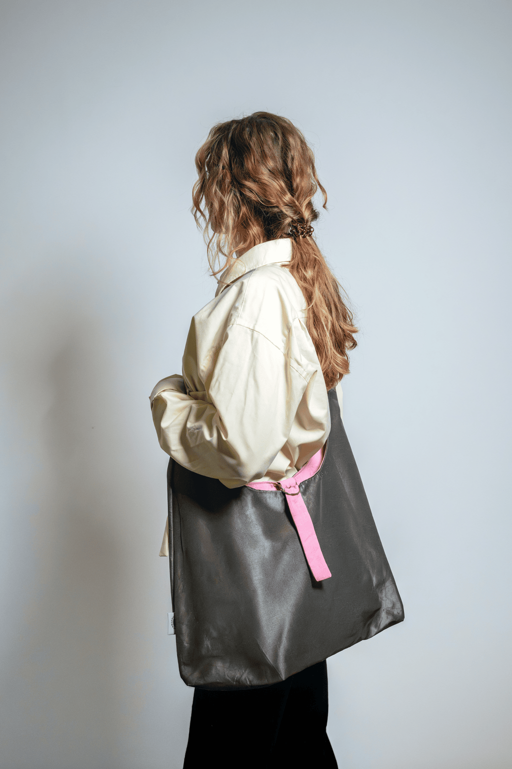 Reversible Sling Bag Pink x Anthracite