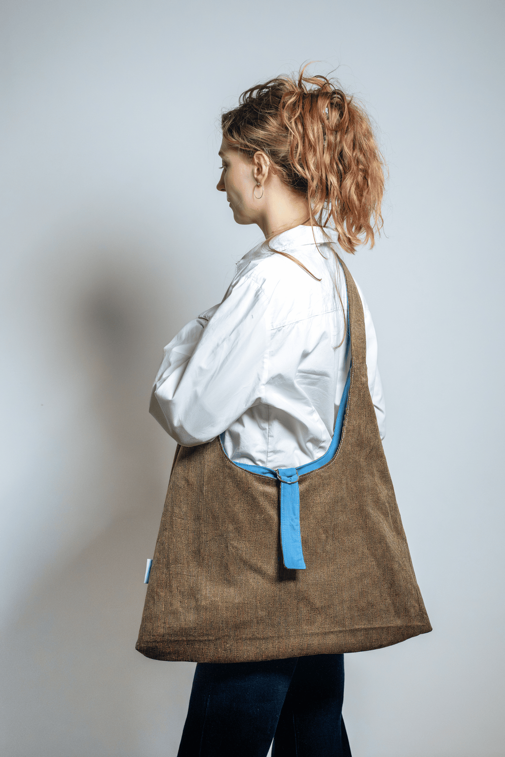 Reversible Sling Bag Brown x Light Blue