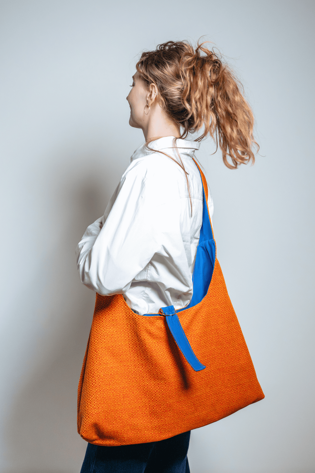 Reversible Sling Bag Orange x Cobalt