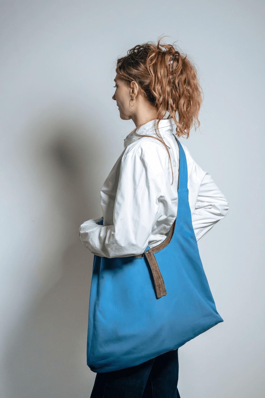 Reversible Sling Bag Brown x Light Blue